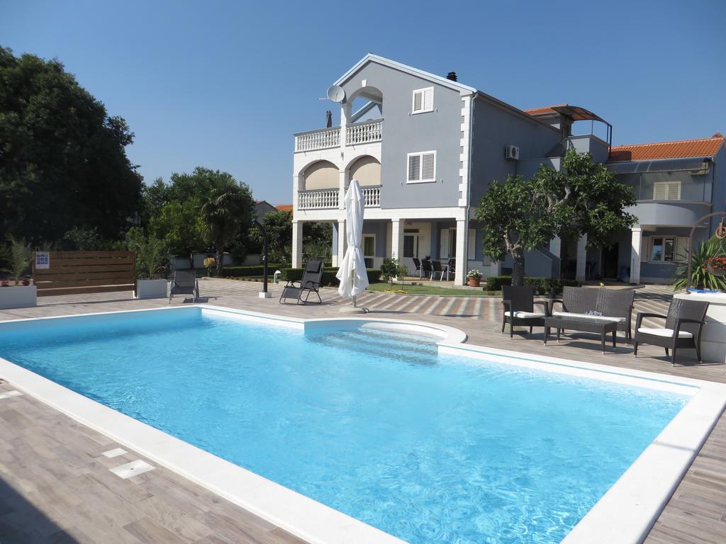 Banic Apartments With Pool Biograd Na Moru Værelse billede