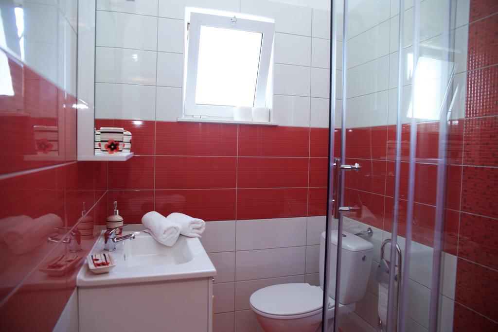 Banic Apartments With Pool Biograd Na Moru Værelse billede